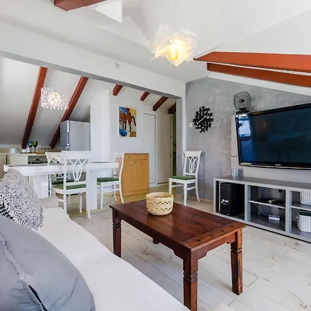 아파트 Lukas - One Bedroom With Terrace And Sea View *