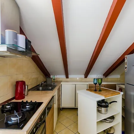Lukas - One Bedroom With Terrace And Sea View