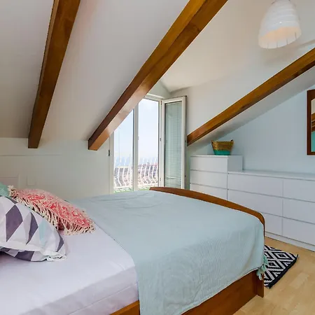 Lukas - One Bedroom With Terrace And Sea View 아파트 두브로브니크