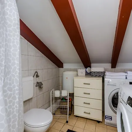 Lukas - One Bedroom With Terrace And Sea View 아파트